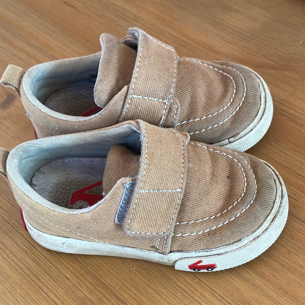 See Kai Run Size 6 (baby) Tan Canvas Shoes